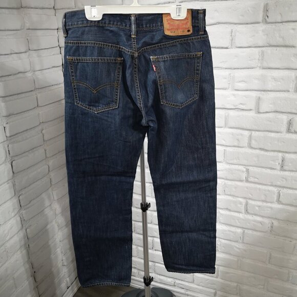 Levi's 513 Men's Size 33 Waist Medium Wash Straight Leg Blue Jeans - Picture 2 of 14